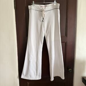 TWISTED HEART | Y2K Low Rise White Jeweled Flare Leg Trackpant Sweatpants Small